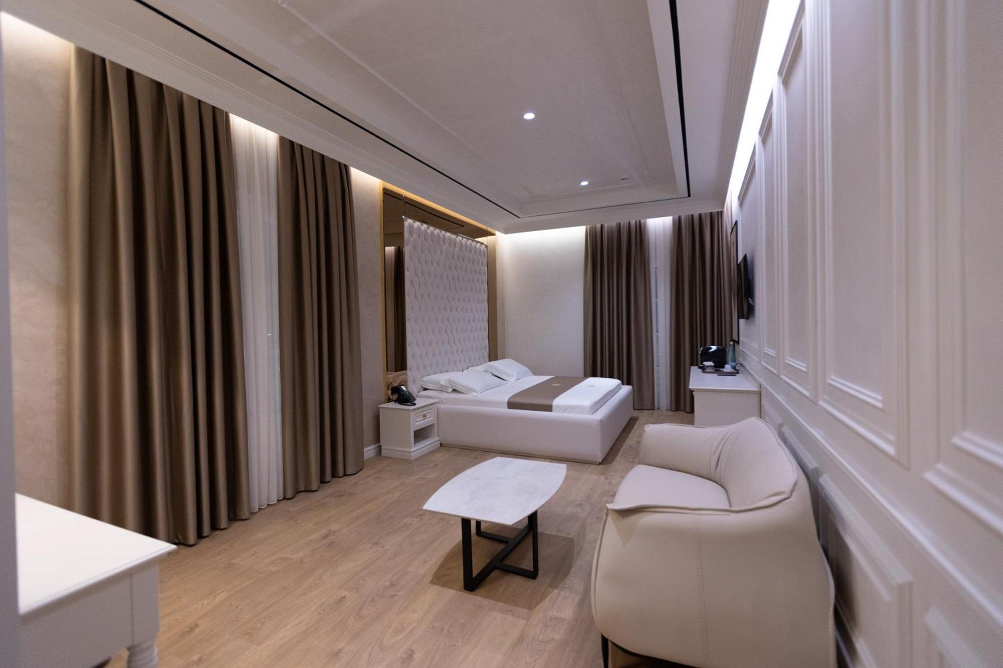 Hotel King & Queen Palace Fier